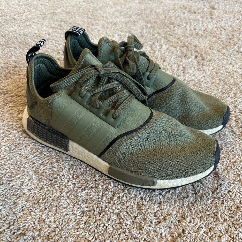 Adidas NMD R1 “Raw Khaki” Olive Green EE5087 Men's Size 11 Excellent Condition